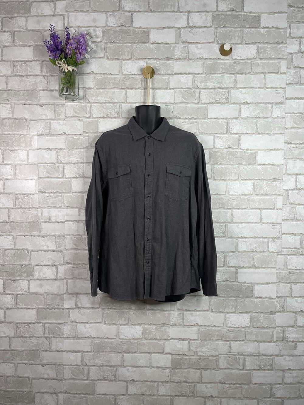 CLEARANCE!! Amazon Essentials Slim Fit Gray Cotton Flannel Button Shirt